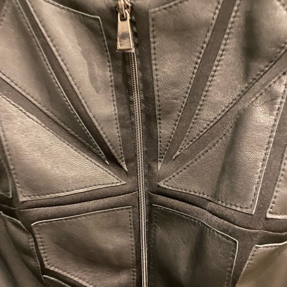 etcetera new black leather jacket, Sz 4 with poly, spandex fabric inserts. Zip - Picture 3 of 10